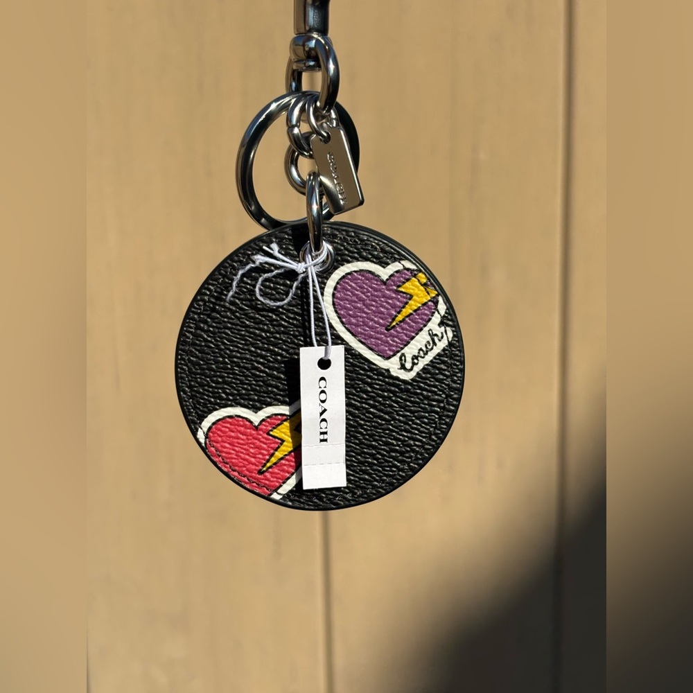 ***SOLD*** Coach Mirror Bag Charm Keychain with Heart Bolt Print CW475 NEW NWT